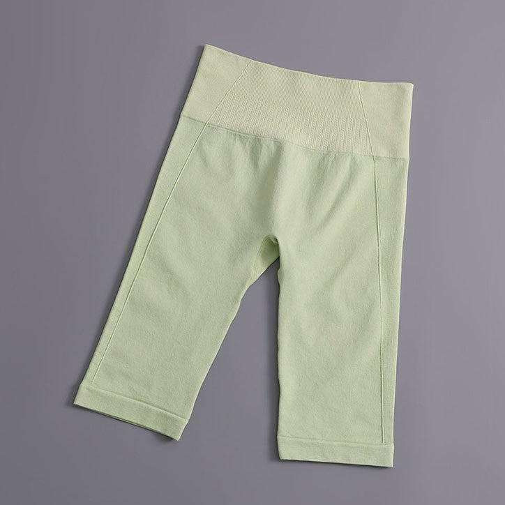 Seamless  Shorts for Women High-Waisted Butt-Lifting Workout Shorts Breathable 5/6 Length Running Training Fitness Pants